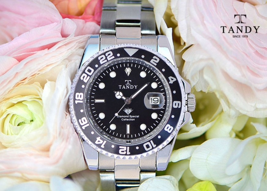 프리미엄 탠디 다이아몬드 블랙 남성시계 새상품 (인터넷최저52만원)