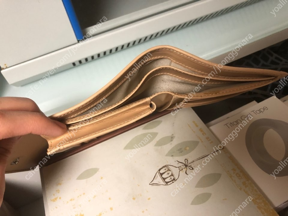 지갑 - 발망 BALMAIN 여성 중지갑 싸게 팝니다