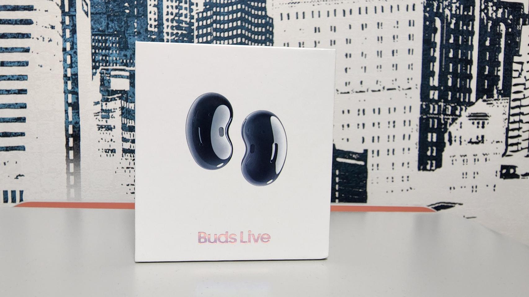 갤럭시 버즈 라이브 미스틱블랙 판매합니다.