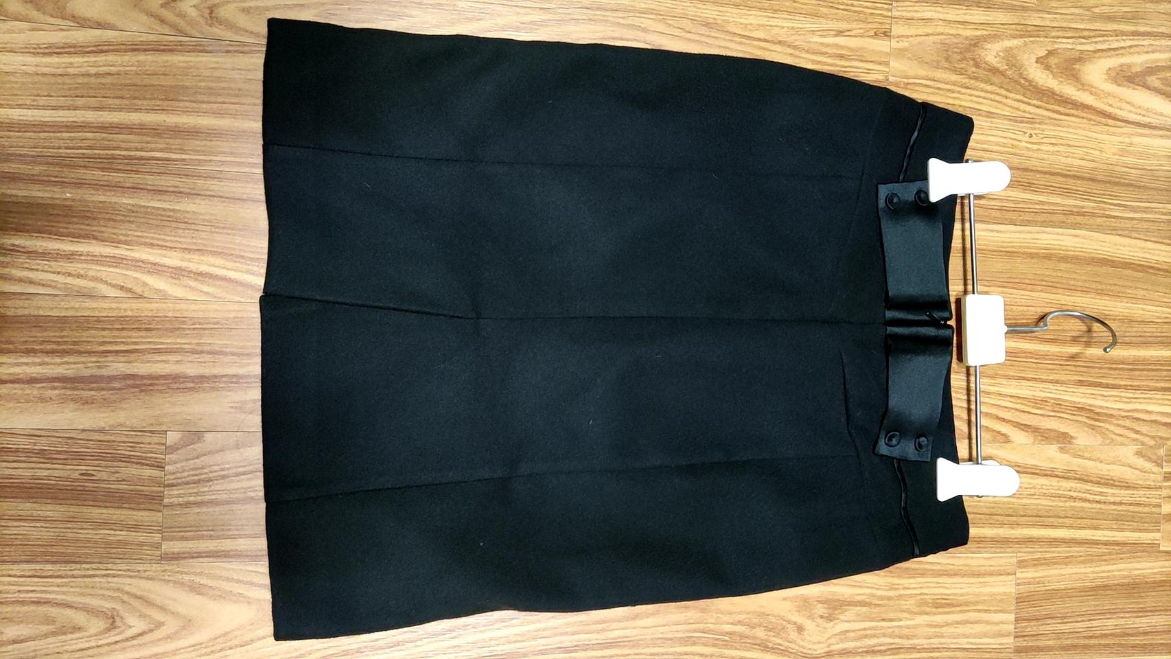 검정 미디 스커트