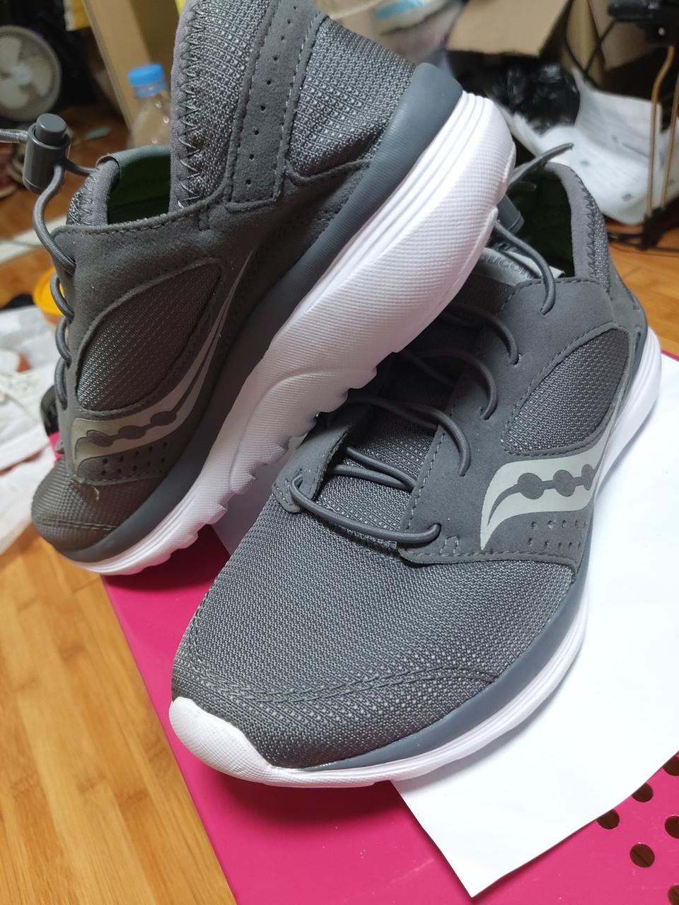 써코니 ㅇ성운동화