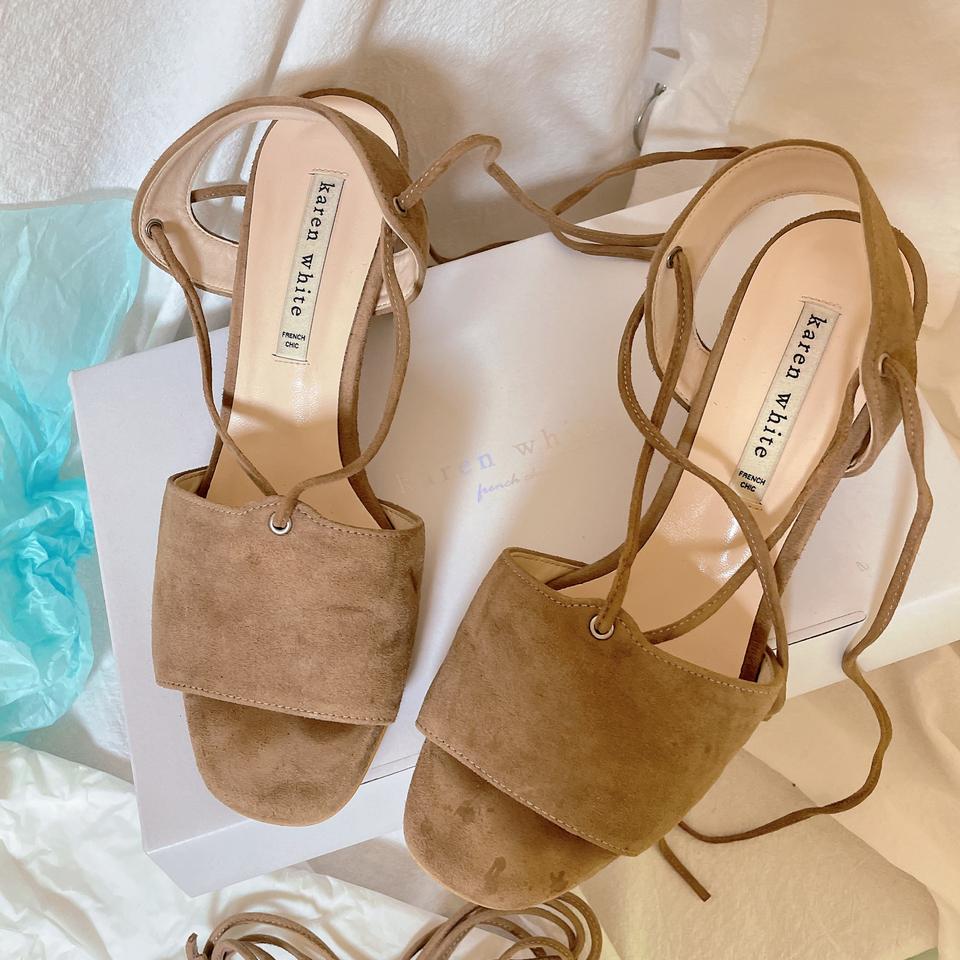 카렌화이트 베이지 오픈토 가을샌들 240