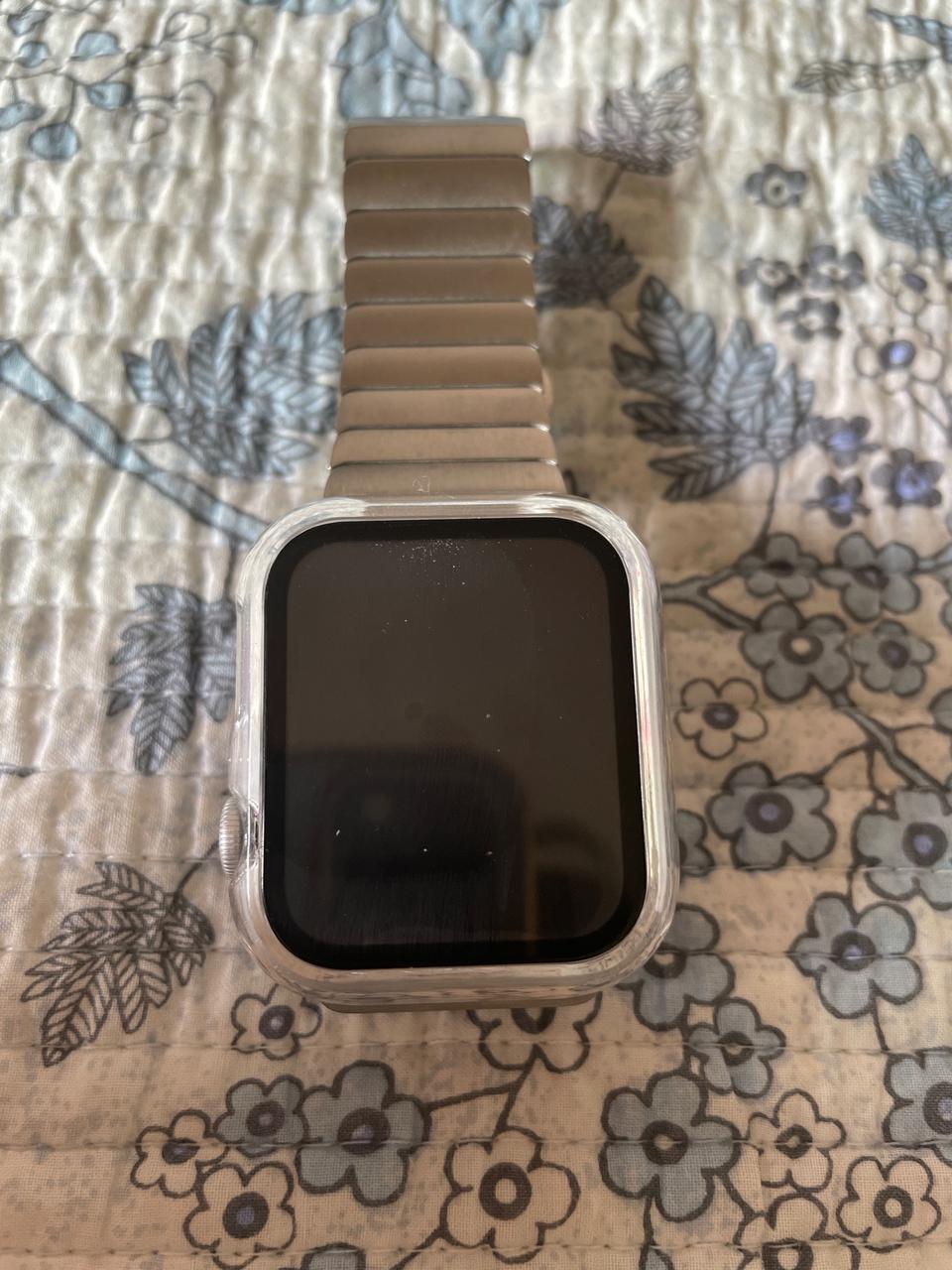 애플워치 SE 44mm 실버 제품 판매합니다