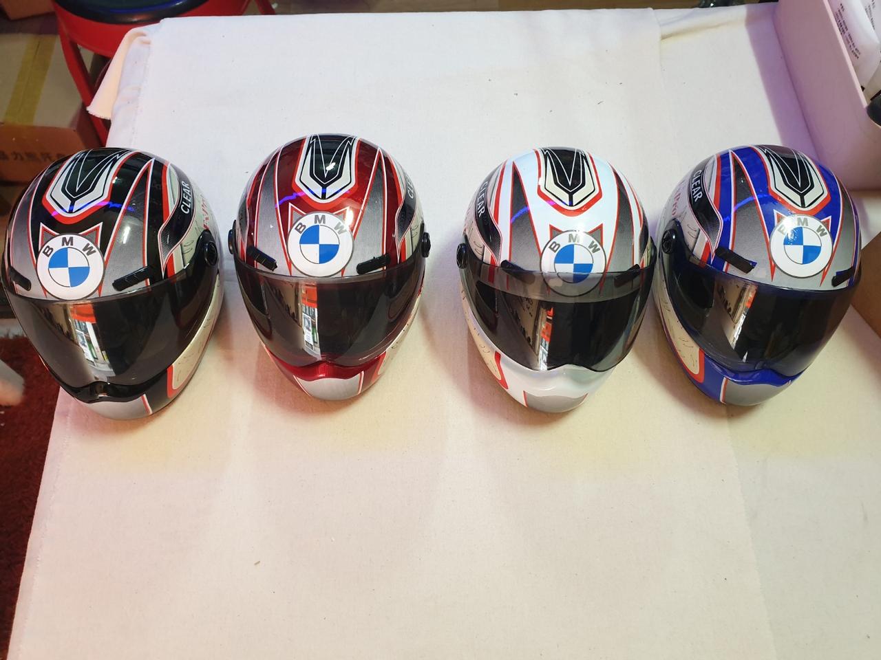 bmw 인형헬멧 입니다