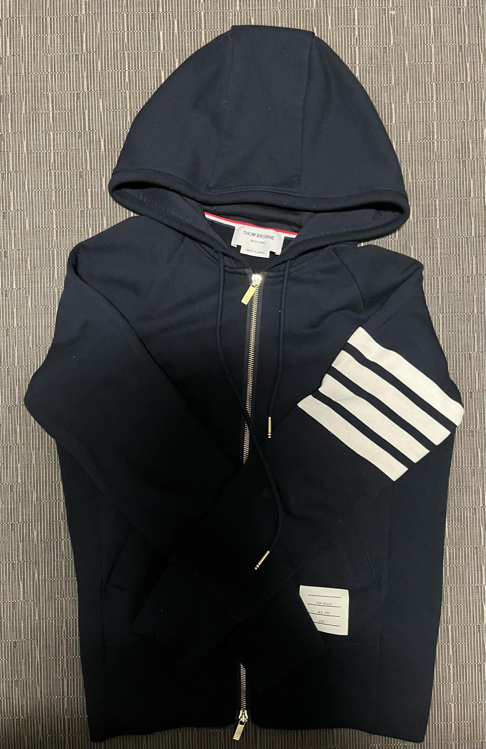 [새상품],[1] 22SS 톰브라운 금장 후드집업