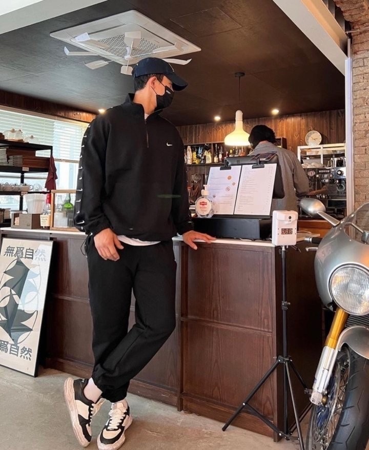 나이키 잎 쭈리반집업세트 남여공용 트레이닝