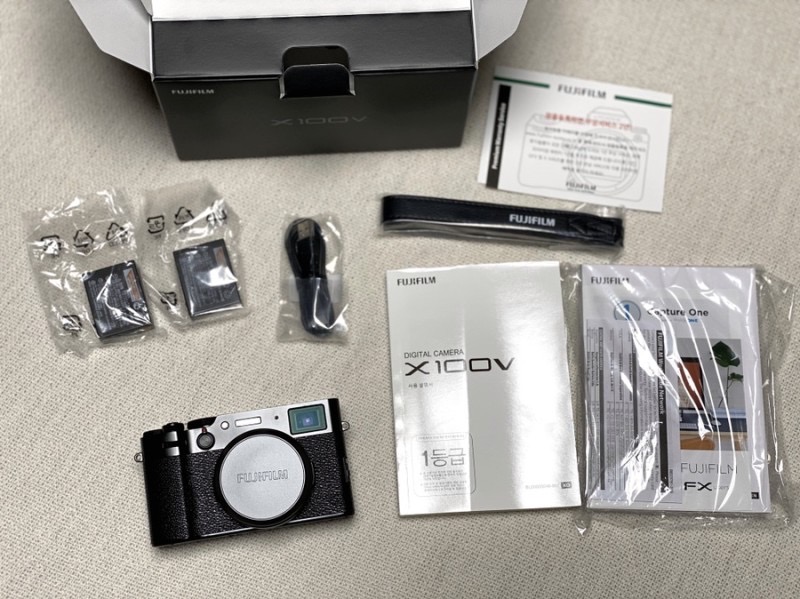 후지필름x100v