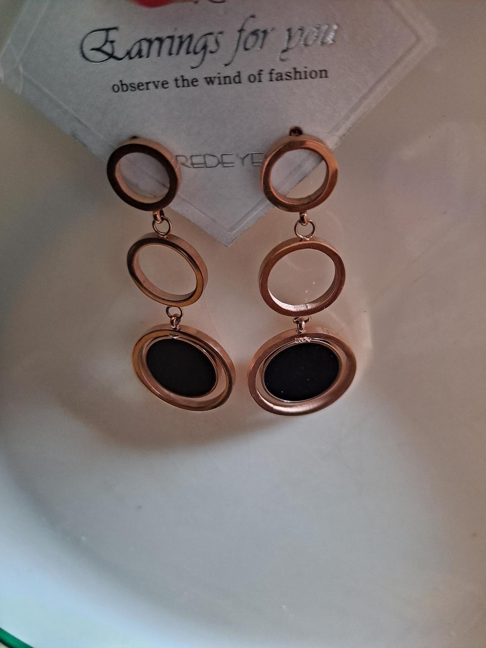 써지컬스틸  귀걸이 새것