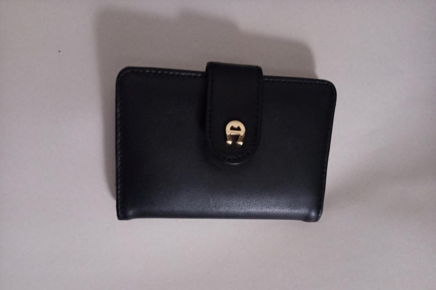 Etienne Aigner 지갑