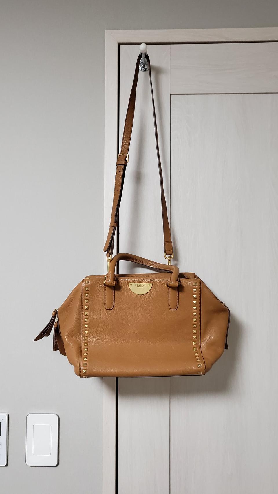 니나리찌 카렌백