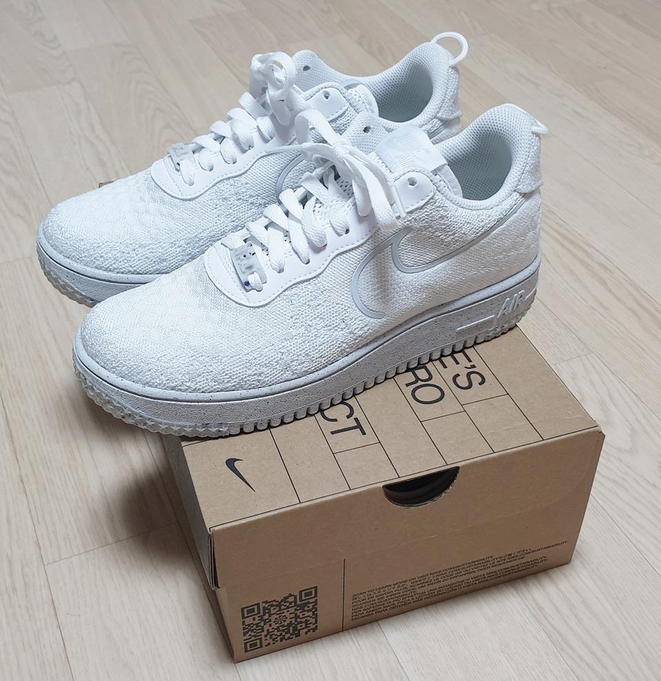 나이키 에어포스 플라이니트 신발 팝니다