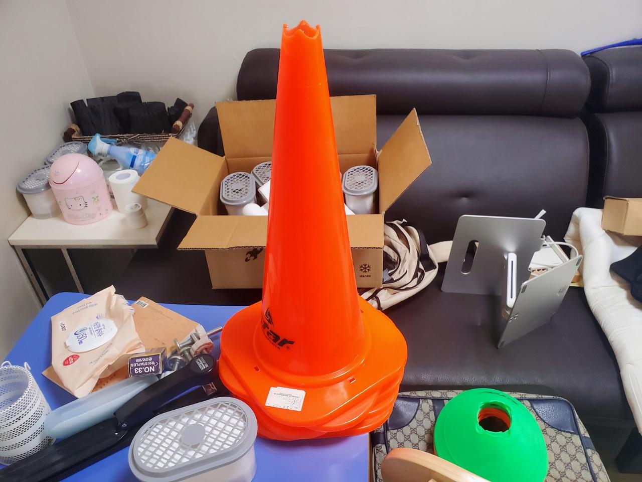 축구 훈련용품 라바콘 5개, 컵콘 18개