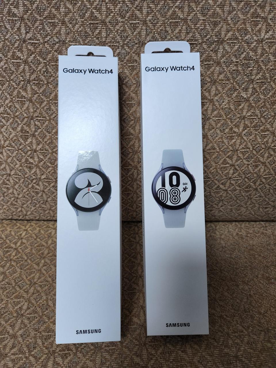 갤럭시워치4 44mm 미개봉 판매해요 ^-^