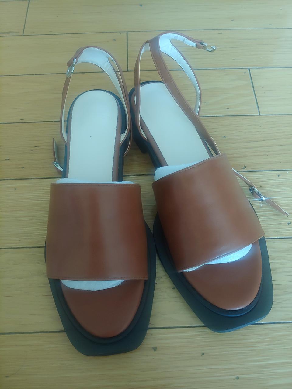 새상품) 모던샌들 브라운 250