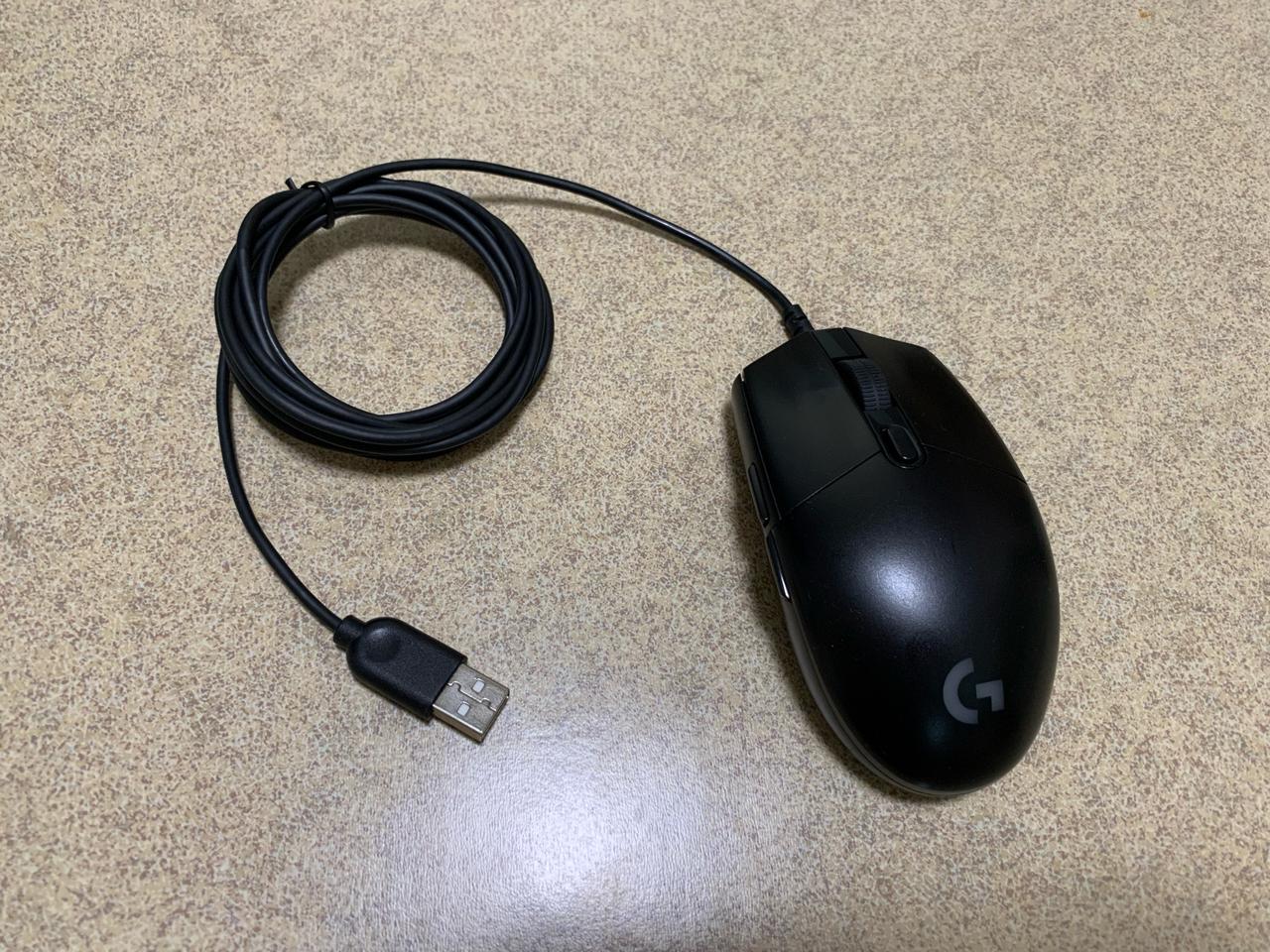 로지텍 G102 게이밍 마우스