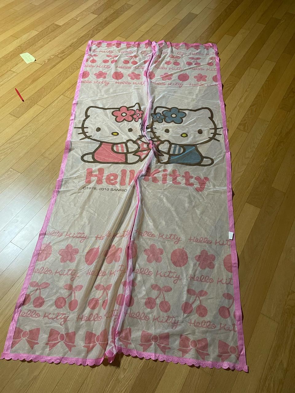 헬로키티현관 모기장