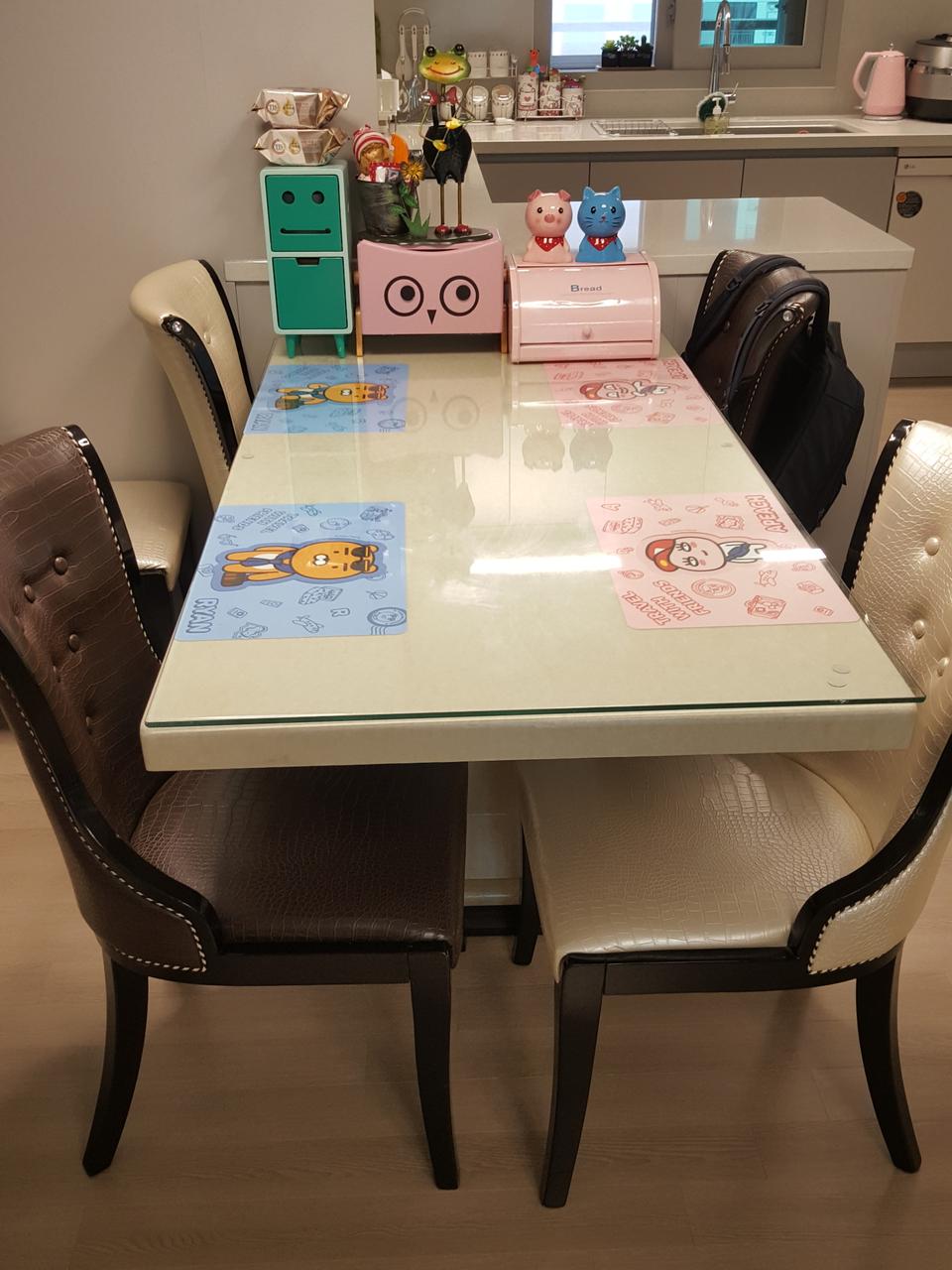 6인용식탁 의자6개 판매합니다.