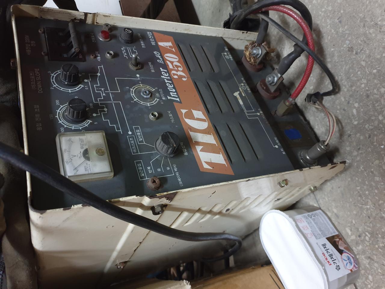 비호 알곤용접기 350 A 27만원