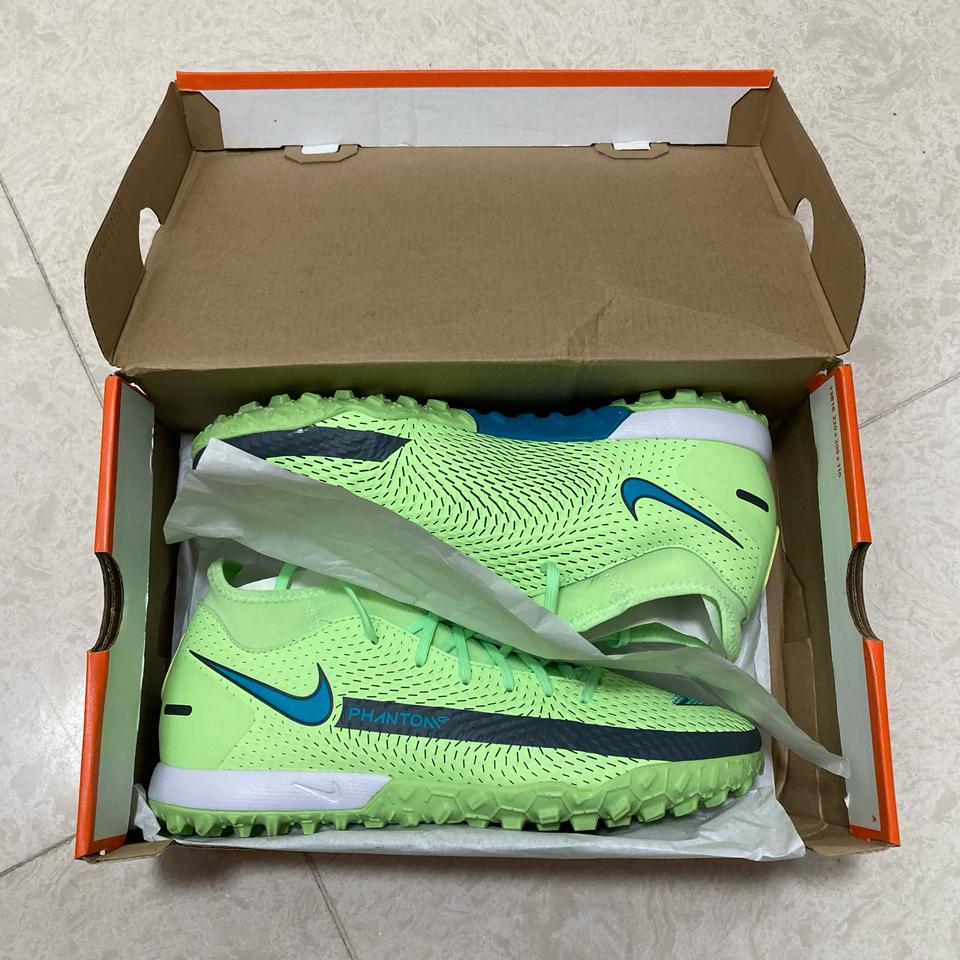 [새제품] 나이키 팬텀 GT 아카데미 DF TF 풋살화 265mm