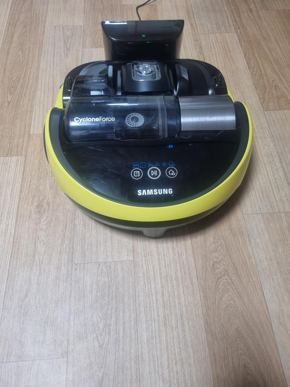 삼성로봇청소기 팝니다.