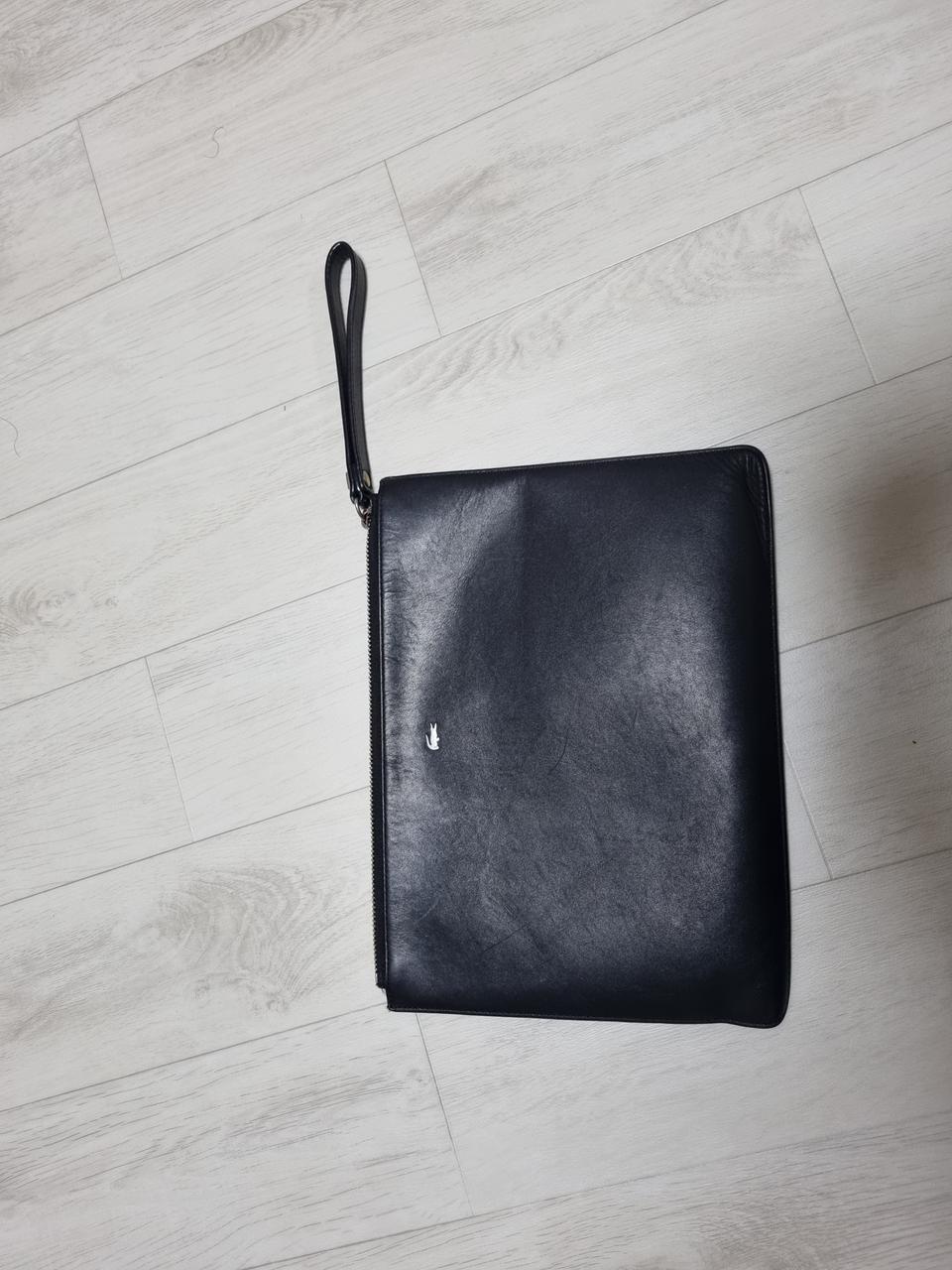 라코스테 파우치