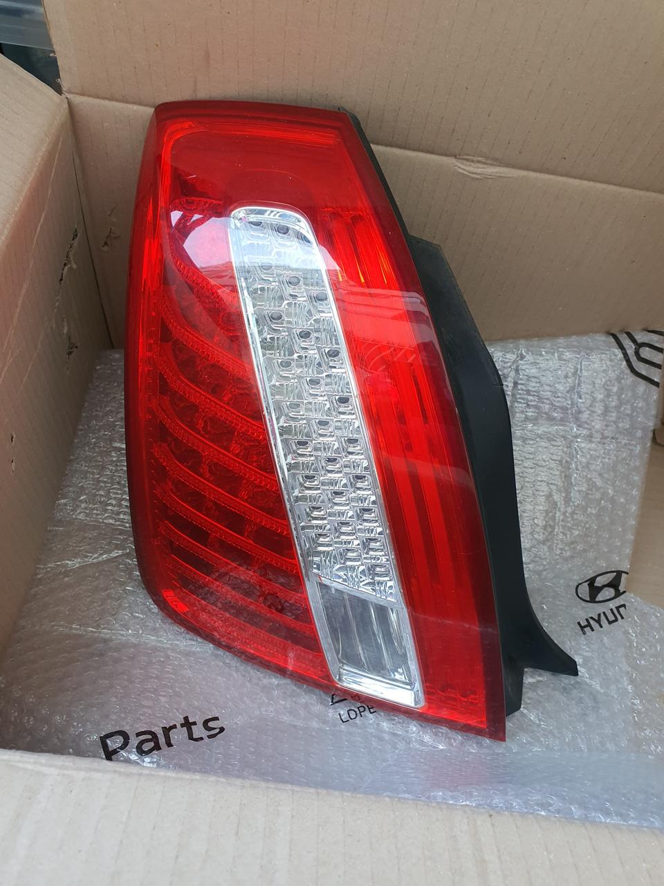 오피러스프리미엄 운전석후미등