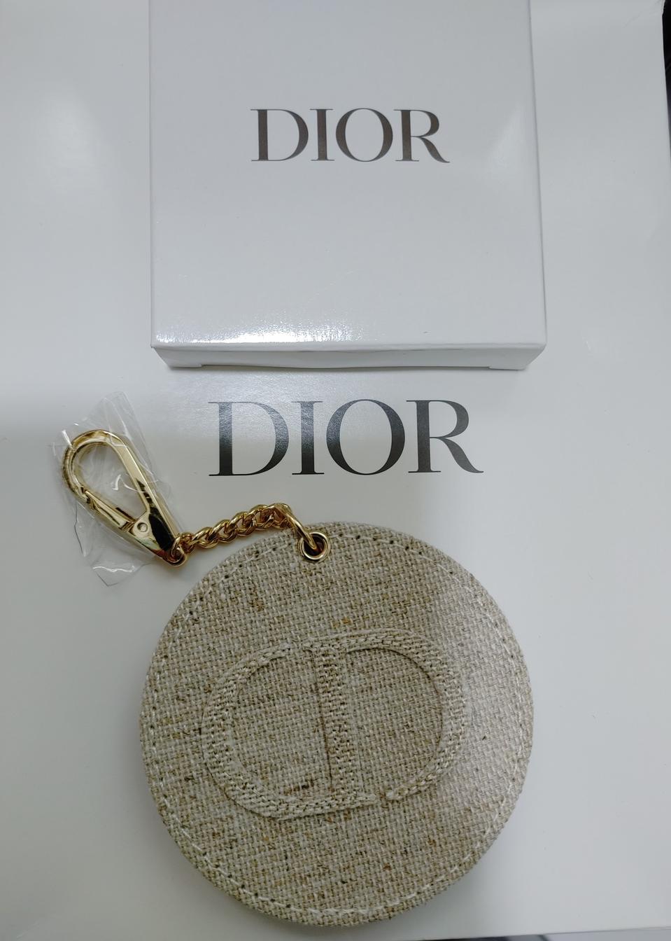 정품 디올 코스메틱 손거울 키링 새제품