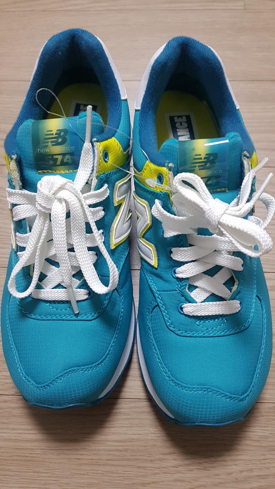 뉴발란스 574 새제품 240 미리