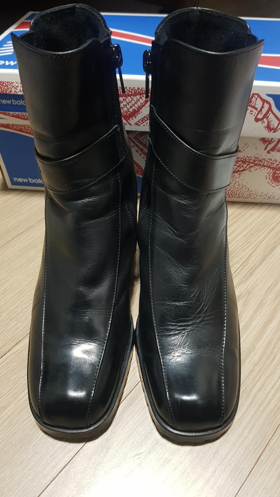 금강제화 여성용 가죽구두 230미리