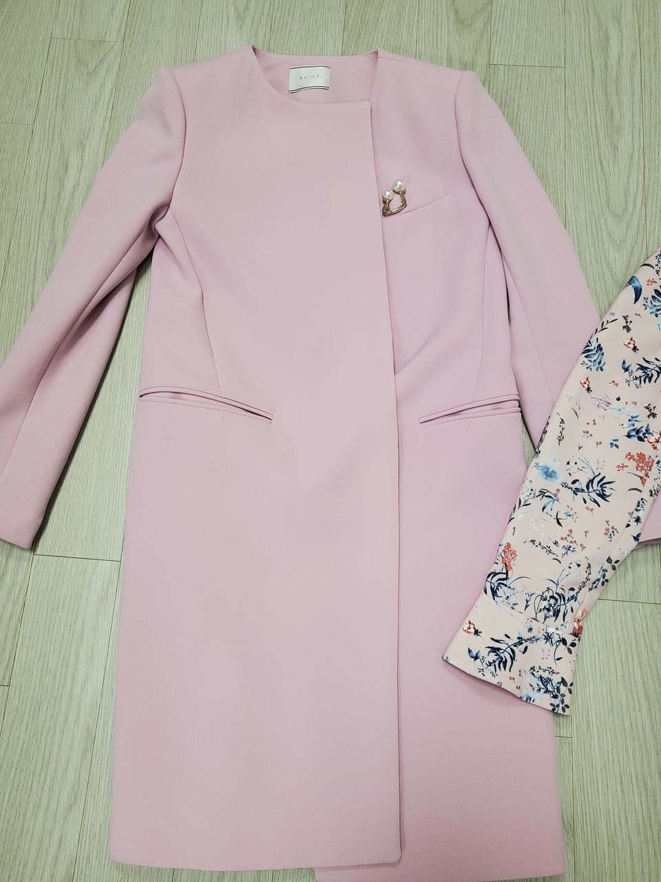 린 원피스와 핑크자켓