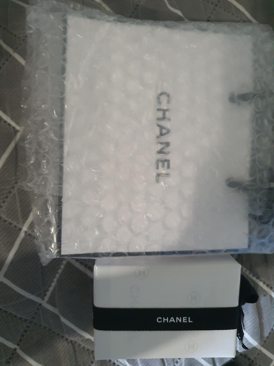 샤넬 라크렘망 핸드크림 새제품