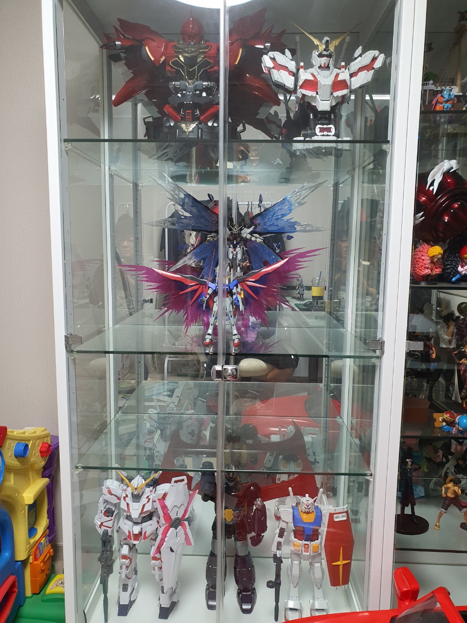 LED장식장2개+건담+피규어 일괄