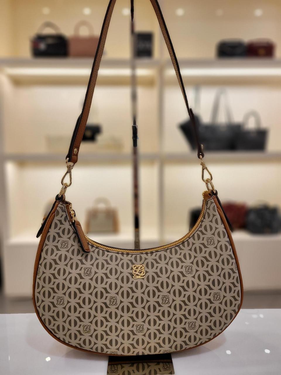 루이까또즈 여성의 핸드백 거의 미사용 선물로 가능합니다