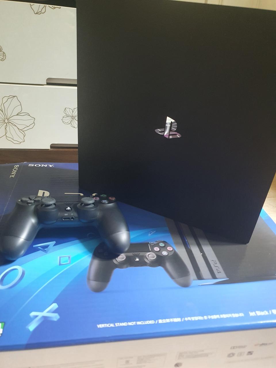 ps4pro72181테라풀셋팅9.00새상품급풀박스팝니다