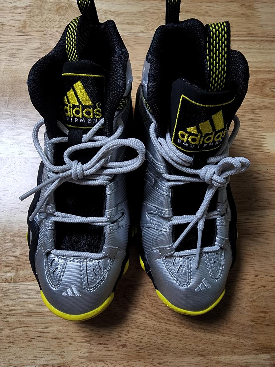 아디다스키즈운동화