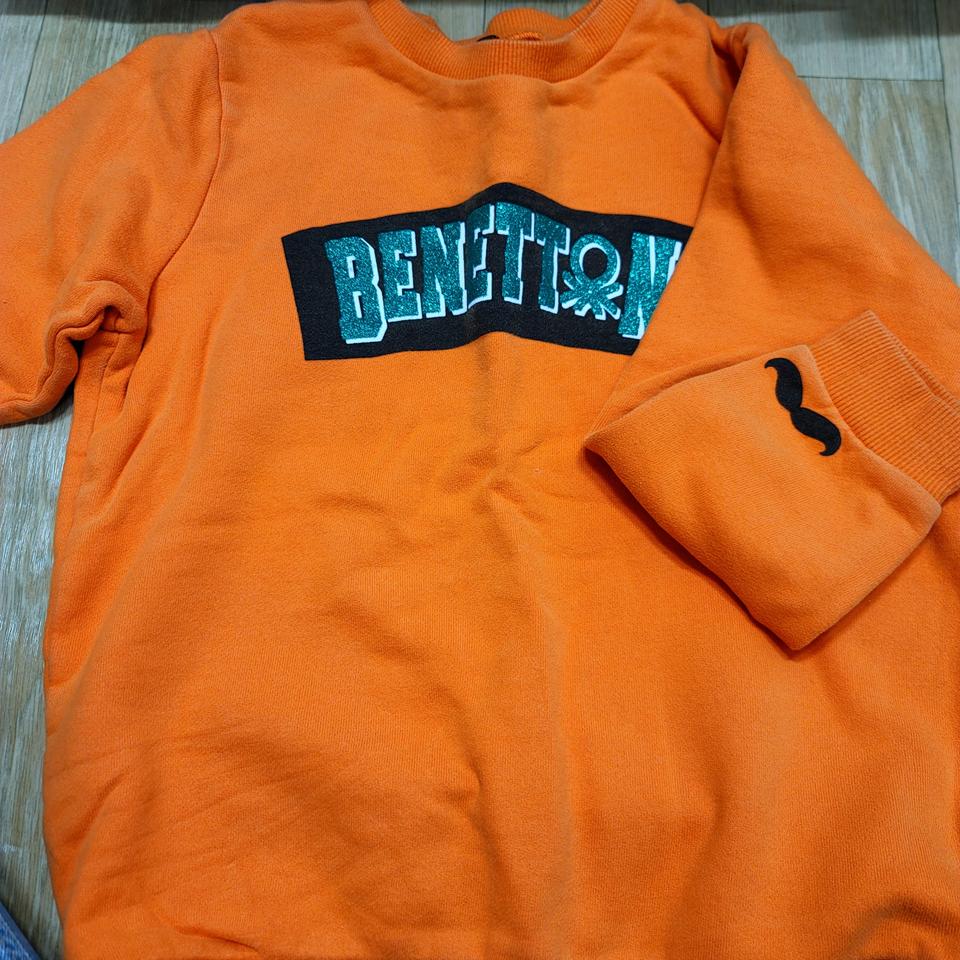 베네통 아동 맨투맨 130