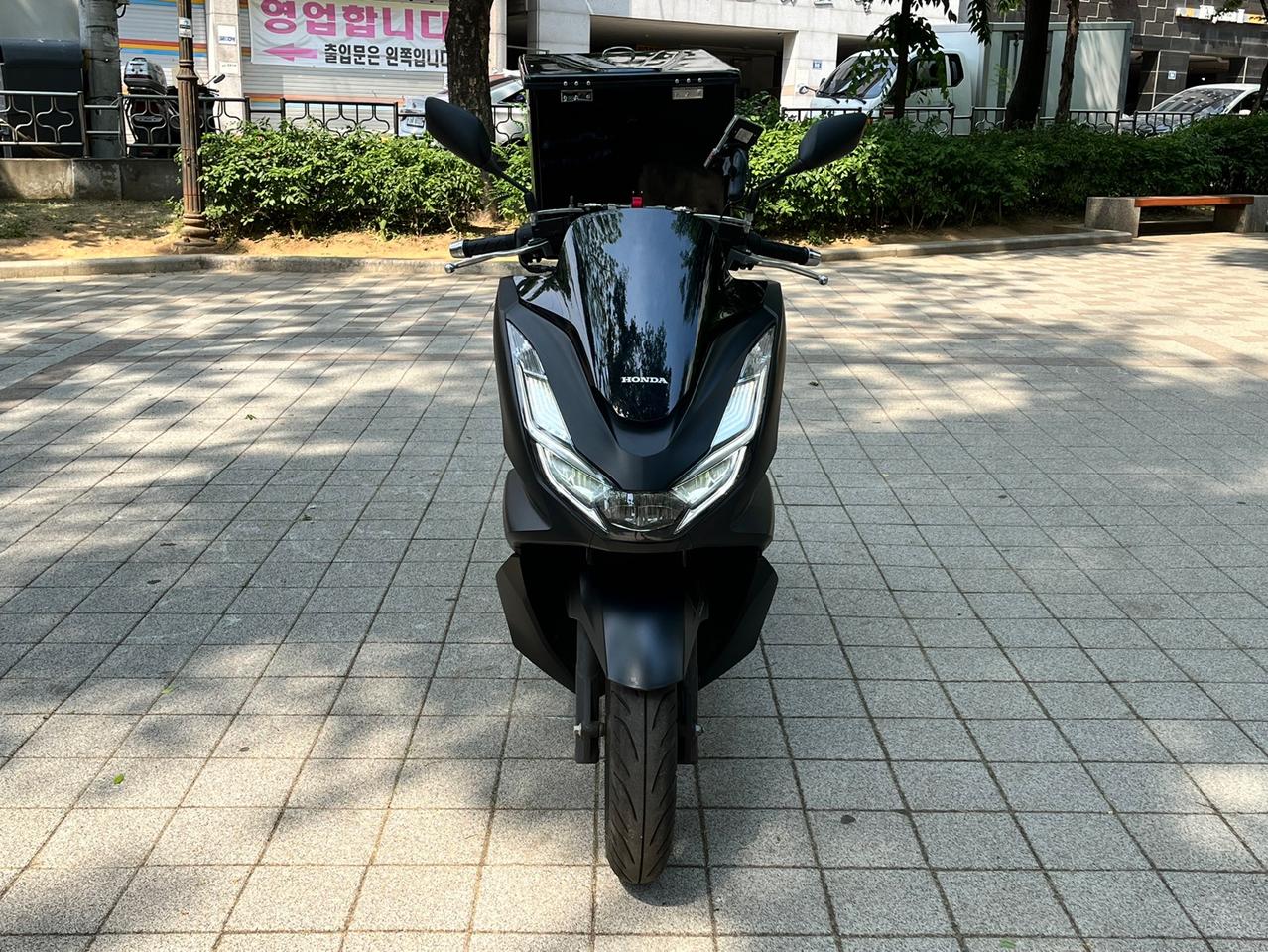 PCX21년식 ABS모델 무꿍 무슬립 7천키로 최저가 급매합니다.