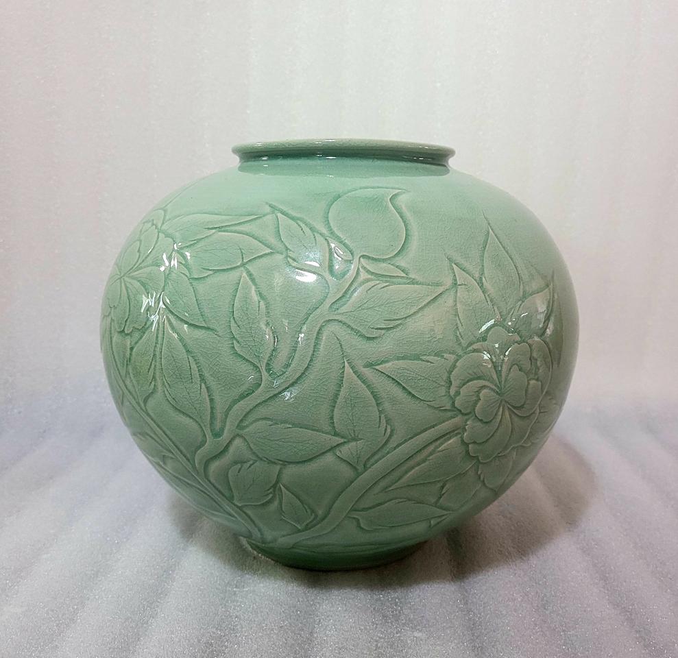 동방도예 청자 달항아리