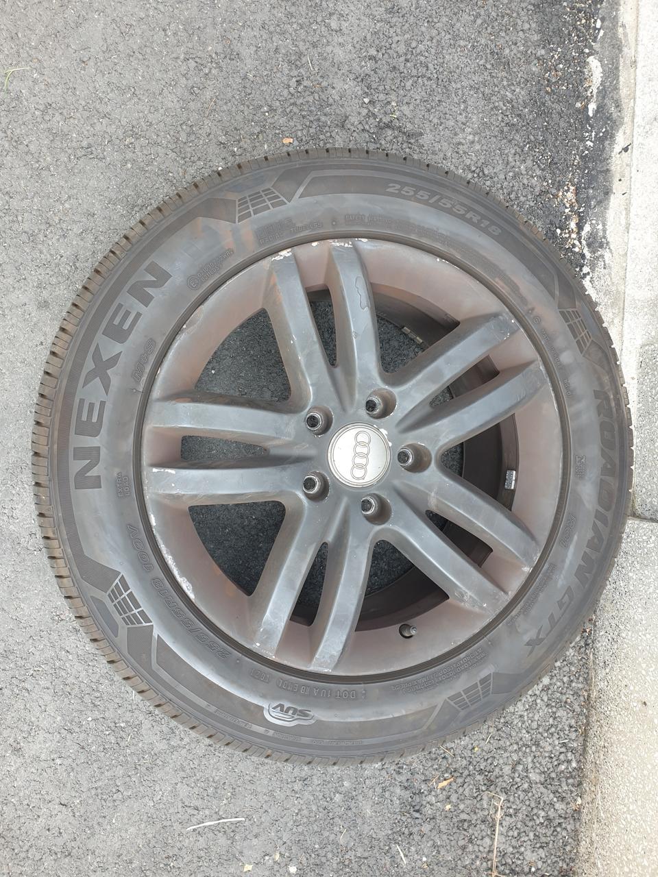 AUDI 아우디 18인치 휠 타이어