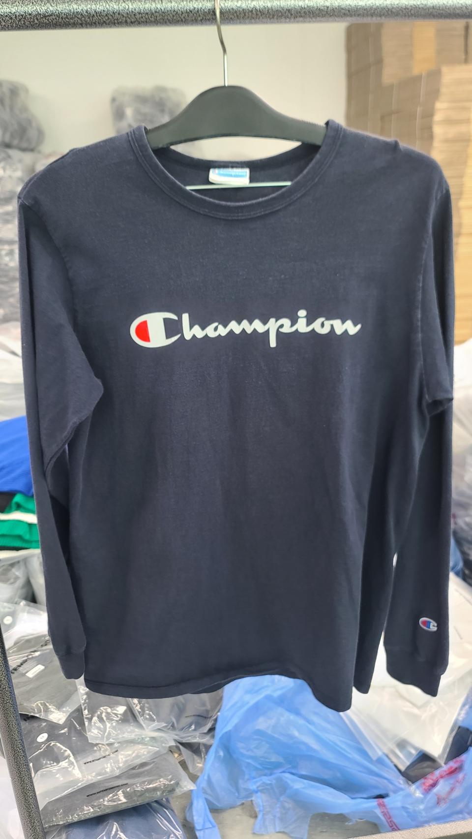 챔피온 롱슬리브 네이비