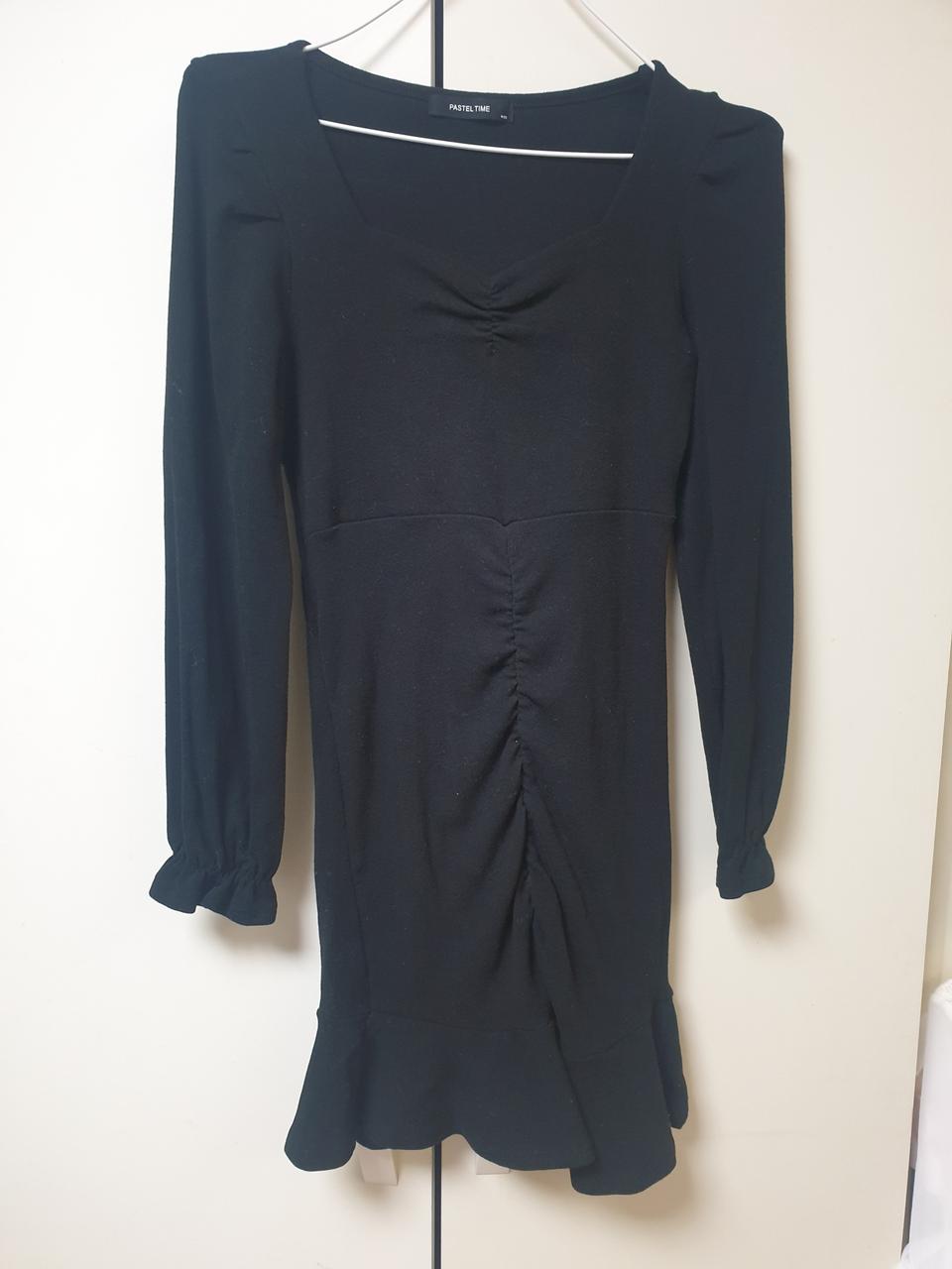 튤립 넥 원피스