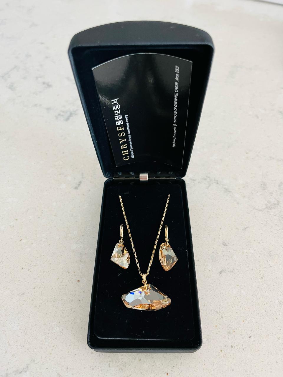 (새상품)CRYSE 목걸이/귀걸이 호박석 세트 (재물건강인복 새해선물)