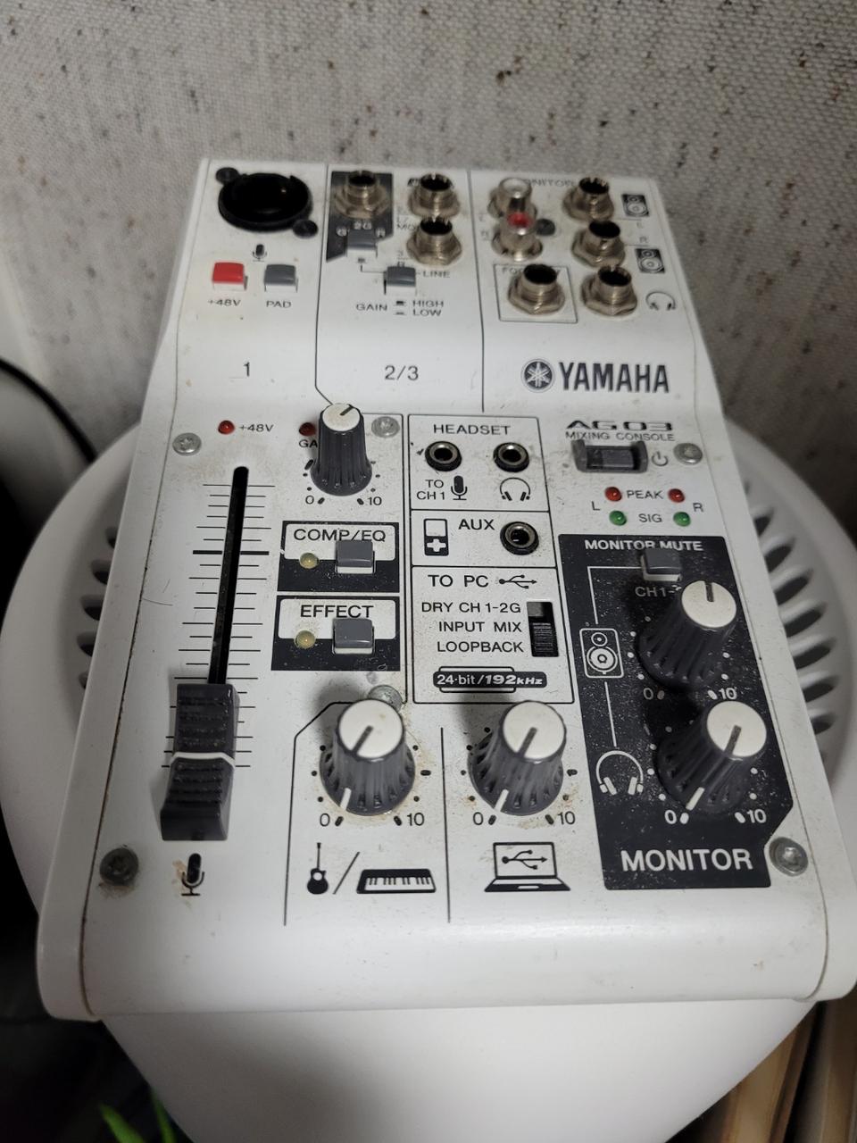 야마하 AG03 YAMAHA 믹서형 USB 오디오 인터페이스팝니다급처