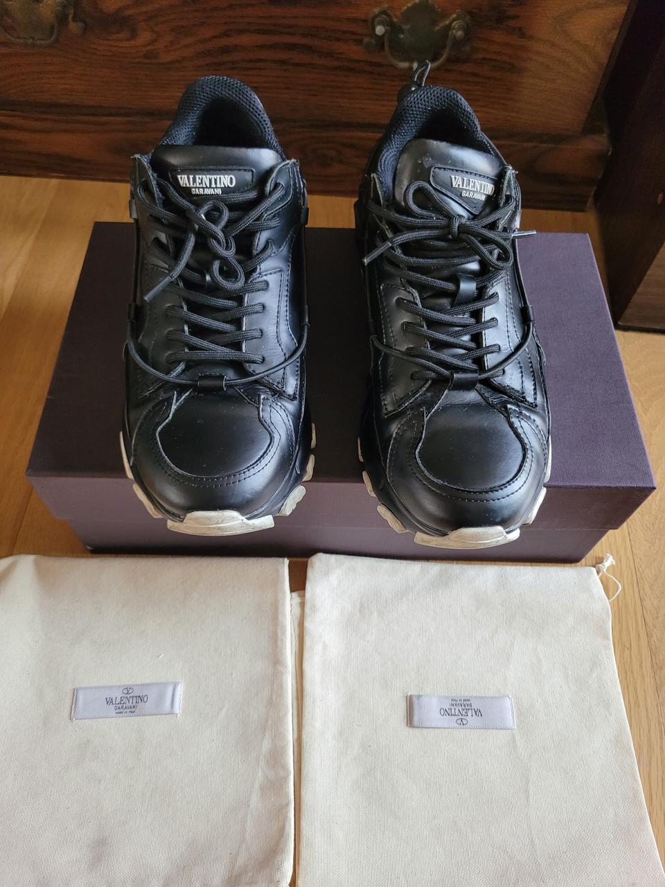 발렌티노 바운스스니커즈정품