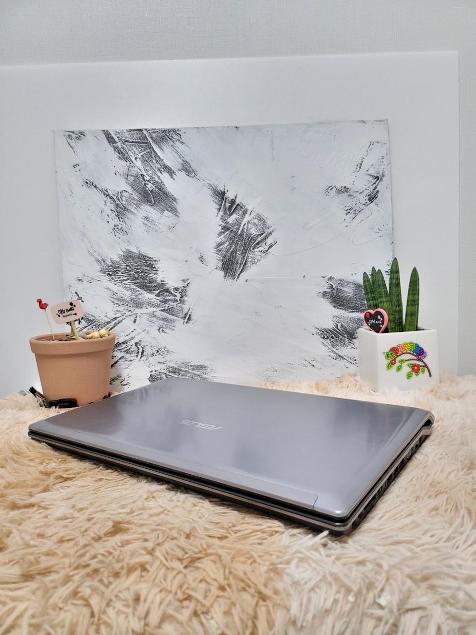 아수스(17인치) 풀DH고화질 i7 모델 노트북 판매합니다.