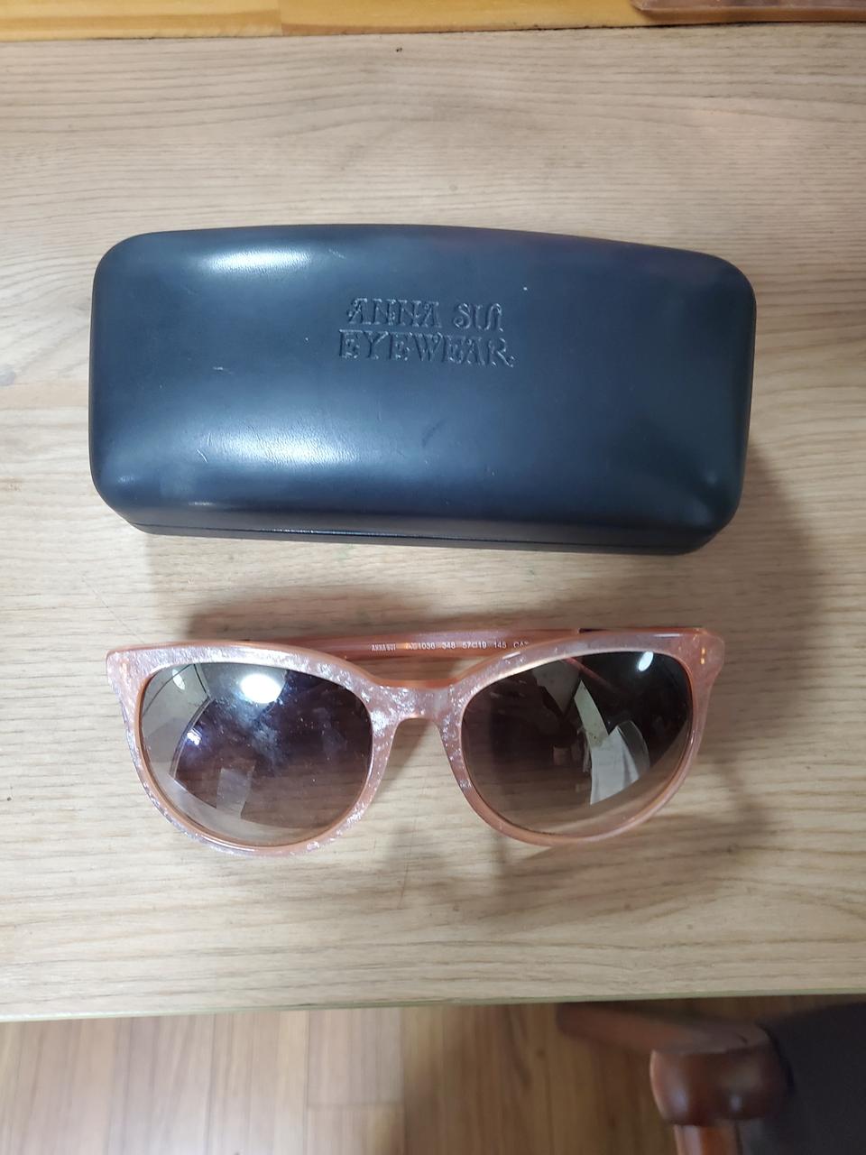 안나수이선글라스