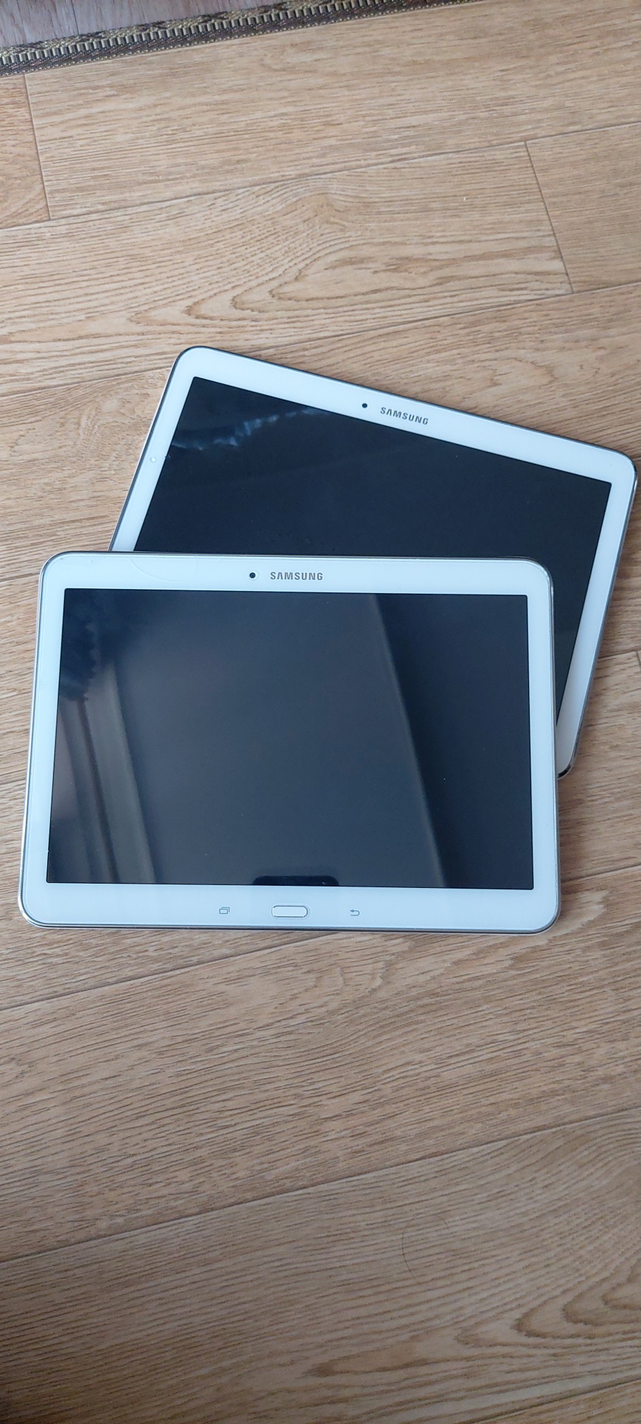 삼성 갤럭시탭4  태블릿패드 t536  팝니다