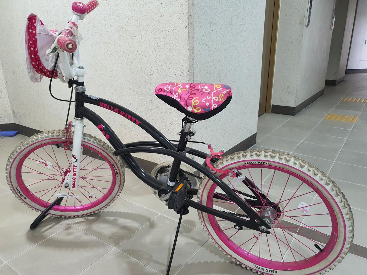 [최종]Dyraft 헬로키티 20인치 BMX 어린이자전거 판매합니다.