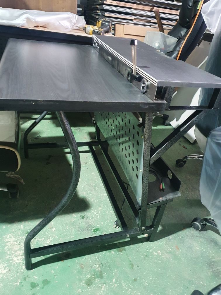 시스템책상 pc방책상.  pc방의자세트가능