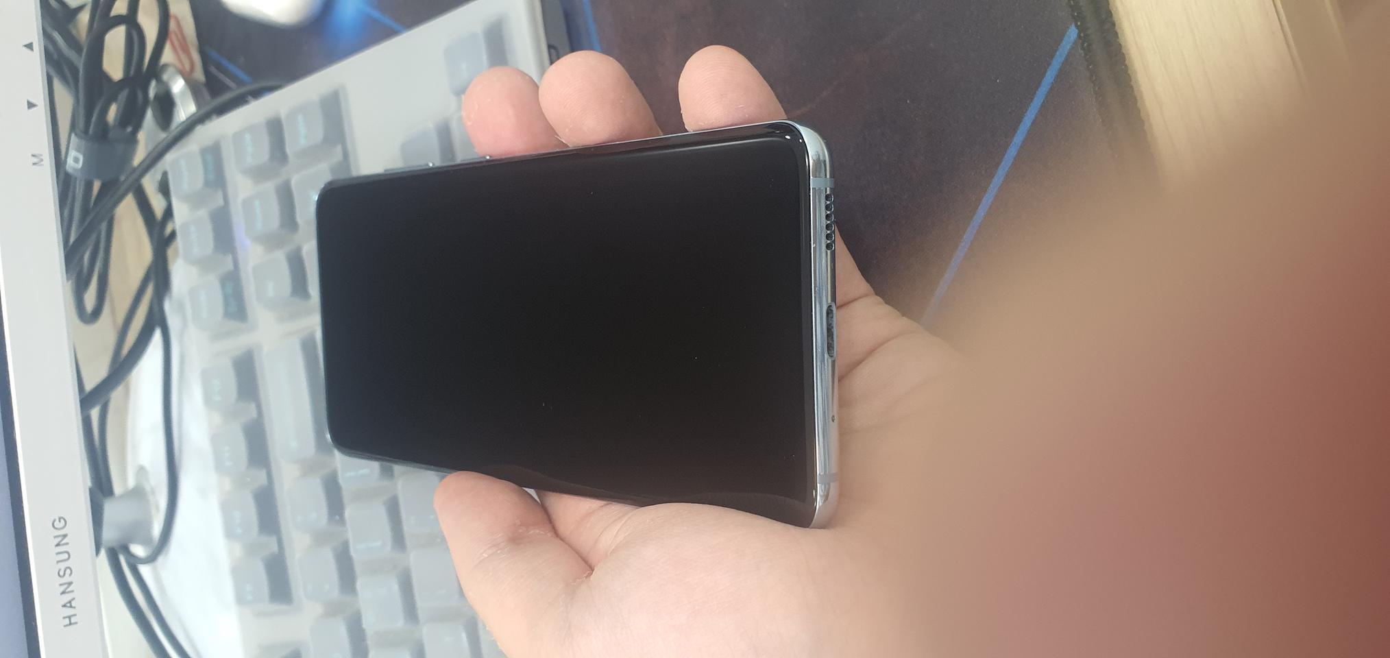 S20 A급 팔아요 충전기도 드려요 